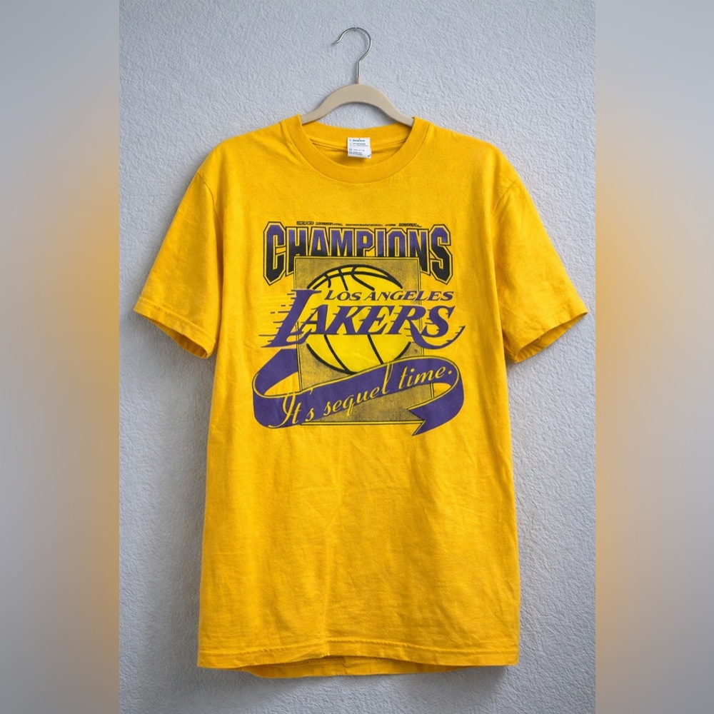 Los Angeles Lakers  2000s Yellow T-Shirt 2XL